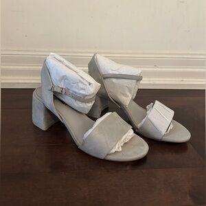 *BRAND NEW* Zara Heel Sandals